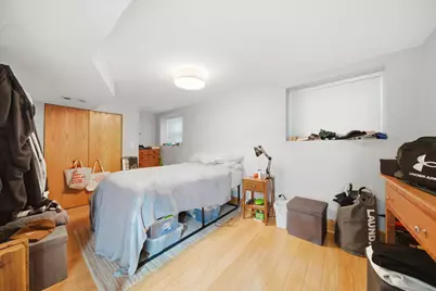 1033 W Dakin Street, Chicago, IL 60613 - Photo 18