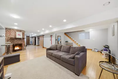 1033 W Dakin Street, Chicago, IL 60613 - Photo 12