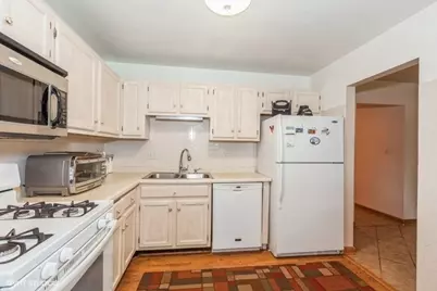 7050 Brighton Court #101, Woodridge, IL 60517 - Photo 4