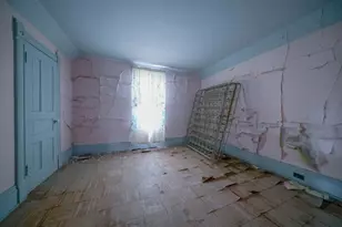 118 N Locust St, Genoa, IL 60135 - Photo 2