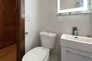 3418 W Franklin Blvd, Chicago, IL 60624 - Photo 16