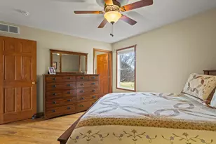 3810 Foxglove Ln, Winnebago, IL 61088 - Photo 12