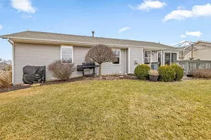 3810 Foxglove Ln, Winnebago, IL 61088 - Photo 22