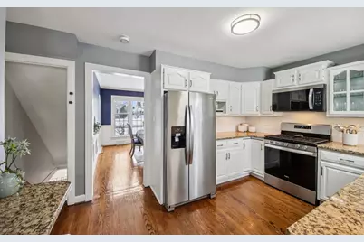 175 S Fairview Avenue, Elmhurst, IL 60126 - Photo 10