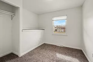 3238 W 74th Pl, Merrillville, IN 46410 - Photo 10