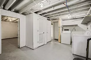 3238 W 74th Pl, Merrillville, IN 46410 - Photo 14