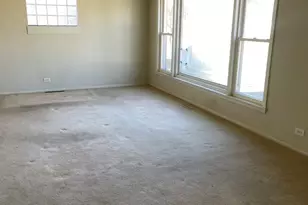 5229 W Greenleaf St, Skokie, IL 60077 - Photo 6