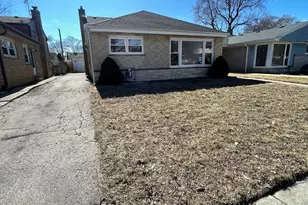 5229 W Greenleaf St, Skokie, IL 60077 - Photo 4