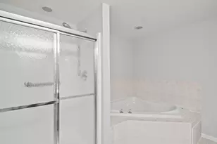 7759 Bristol Park Dr, Tinley Park, IL 60477 - Photo 12