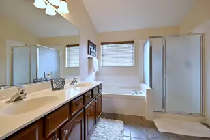 266 Grand Ridge Rd, Saint Charles, IL 60175 - Photo 18