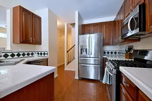 266 Grand Ridge Rd, Saint Charles, IL 60175 - Photo 10