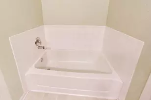 900 Yorktown St, McHenry, IL 60050 - Photo 32