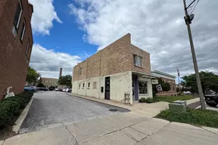 315 James St, Geneva, IL 60134 - Photo 1