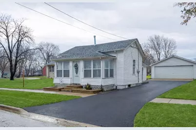 906 Grove Street, Aurora, IL 60505 - Photo 2