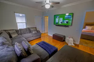 906 Grove St, Aurora, IL 60505 - Photo 6