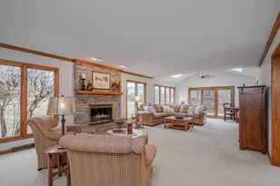 3104 Easton Pl, Saint Charles, IL 60174 - Photo 18