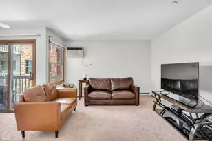 1351 Cunat Ct, Lake in the Hills, IL 60156 - Photo 4