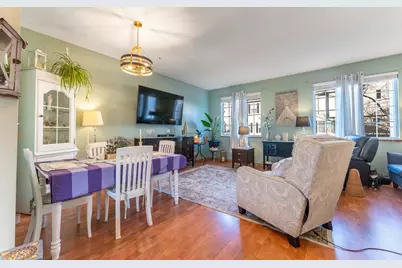 247 Evergreen Circle, Gilberts, IL 60136 - Photo 4