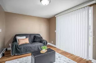 12 Suburban Heights, Milan, IL 61264 - Photo 8