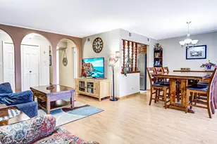 4114 W 99th St, Oak Lawn, IL 60453 - Photo 4