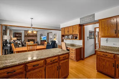 655 Blackhawk Drive, Batavia, IL 60510 - Photo 8