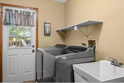 655 Blackhawk Drive, Batavia, IL 60510 - Photo 12