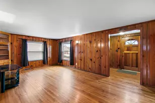 212 S Blaine Ave, Bradley, IL 60915 - Photo 4