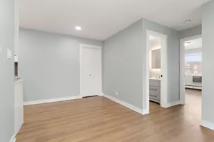 12620 S Alpine Dr, Alsip, IL 60803 - Photo 8