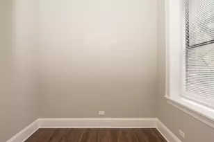 817 W Lakeside Pl, Chicago, IL 60640 - Photo 14