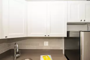 817 W Lakeside Pl, Chicago, IL 60640 - Photo 6