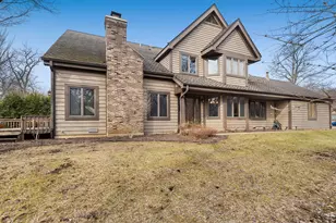 2012 Forest Creek Ln, Libertyville, IL 60048 - Photo 8