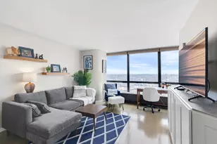 5415 N Sheridan Rd, Chicago, IL 60640 - Photo 2