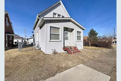 527 19th Avenue, Moline, IL 61265 - Photo 2