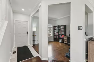 268 Alpine Dr, Gilberts, IL 60136 - Photo 2