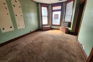 8349 S Essex Ave, Chicago, IL 60617 - Photo 4