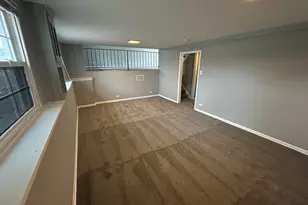 3400 Seine Ct, Hazel Crest, IL 60429 - Photo 10