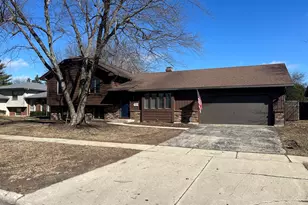 527 N Lyle Ave, Elgin, IL 60123 - Photo 18