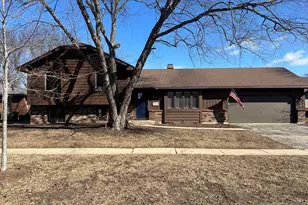 527 N Lyle Ave, Elgin, IL 60123 - Photo 1