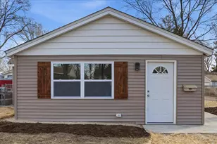 2407 Horeb Ave, Zion, IL 60099 - Photo 4