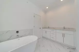 1061 Green Bay Rd, Lake Bluff, IL 60044 - Photo 16