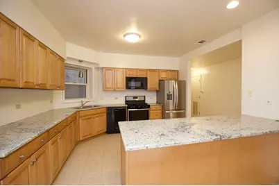 6713 N Sheridan Road #2N, Chicago, IL 60626 - Photo 2