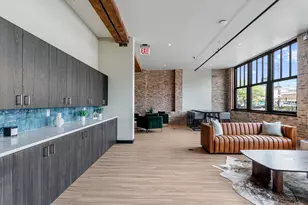 2032 N Clybourn Ave, Chicago, IL 60614 - Photo 26