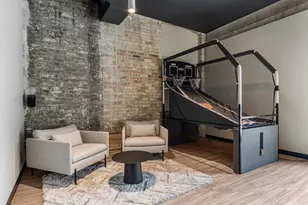 2032 N Clybourn Ave, Chicago, IL 60614 - Photo 32