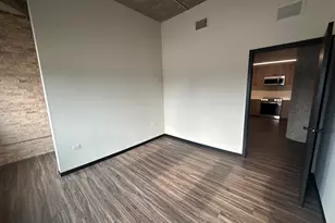 2032 N Clybourn Ave, Chicago, IL 60614 - Photo 8