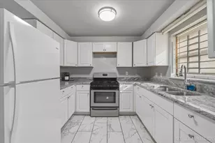 7935 S Blackstone Ave, Chicago, IL 60619 - Photo 2