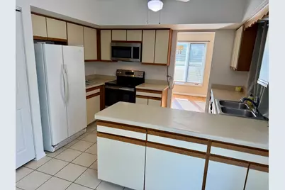 909 Suffolk Court #0, Libertyville, IL 60048 - Photo 8