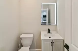 4951 Crest Ct, Country Club Hills, IL 60478 - Photo 14