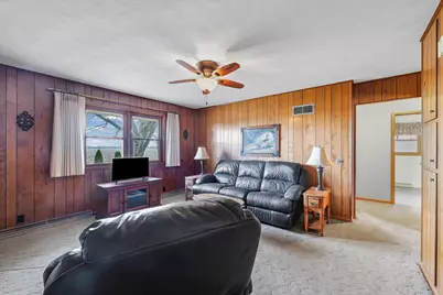 103 S Blue Spruce Lane, Onarga, IL 60955 - Photo 8