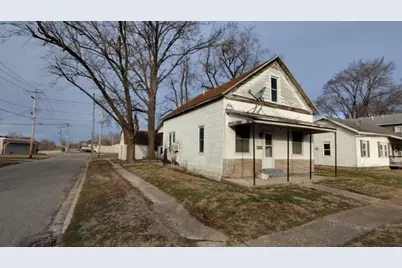 533 S Washington Street, Salem, IL 62881 - Photo 1