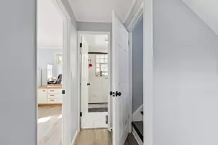 8846 Austin Ave, Morton Grove, IL 60053 - Photo 10